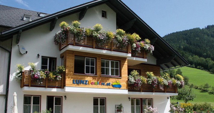 Fam. Mayr - Privatzimmer & Ferienwohnungen direkt am Lunzer See